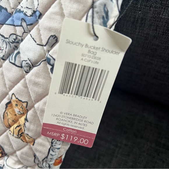 NWT Vera Bradley A Cat’s Life Slouchy Bucket Shoulder Bag. Cream cotton. - Picture 11 of 11